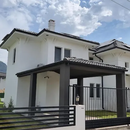 White Cloud Villa